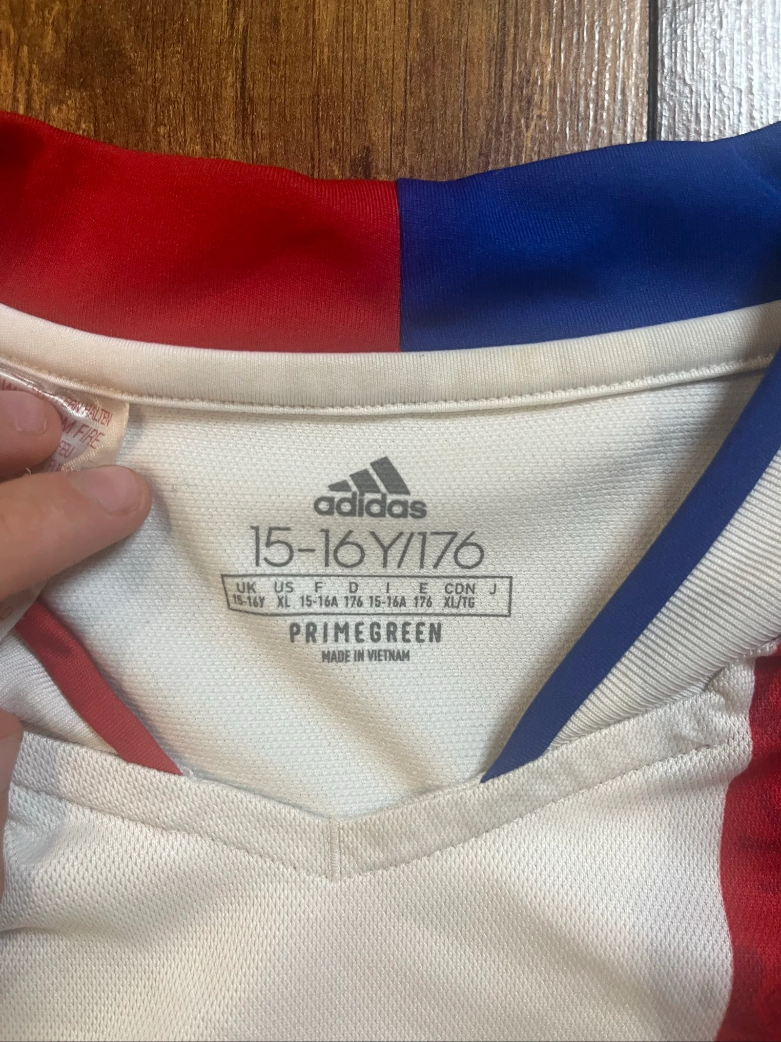 Maiô OL Olympique Lyonnais exterior Emirates 2020-21 - Adidas - tamanho 16anos/XS - satisfatório – photo 2